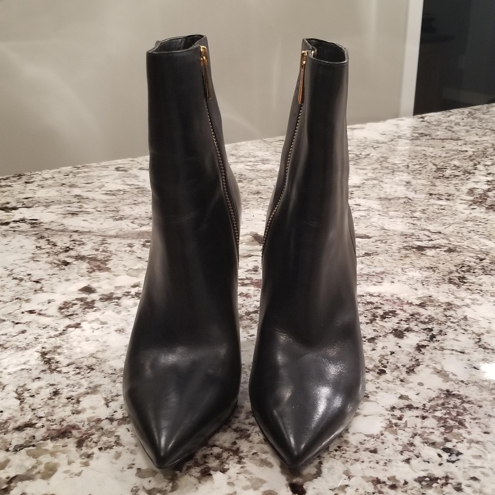 Michael Kors Leona Bootie Black